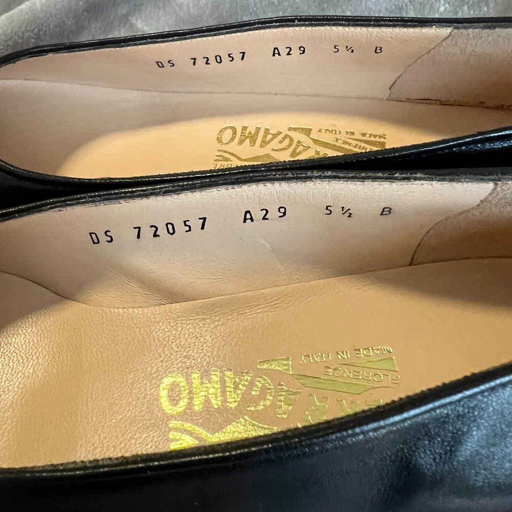 Vintage 5.5 Black Leather Salvatore Ferragamo Ballet Flats Womens Shoes - Image 6